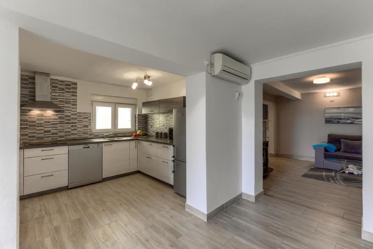 Apartment Pia Mera Zadar